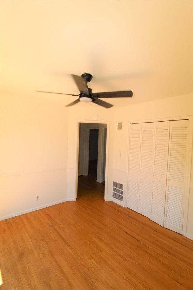 Building Photo - 2352 Pierpont Blvd