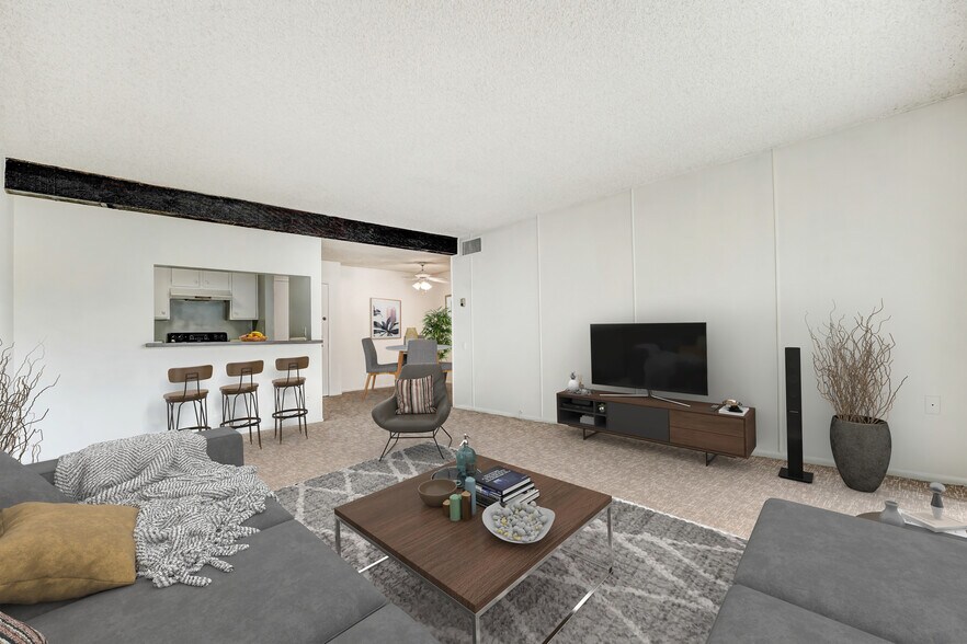 Building Photo - 5460 White Oak Ave