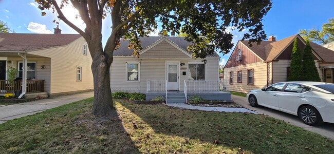 Primary Photo - 4924 Hipp St