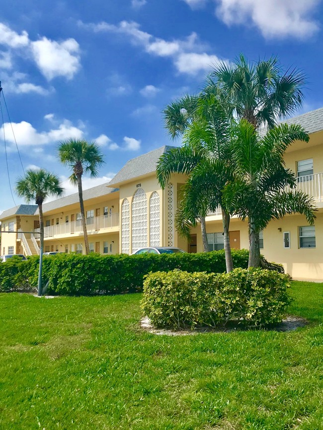 Primary Photo - Del Rio Apartment Homes