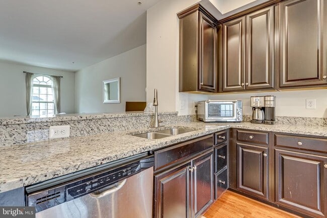 Building Photo - 7246 Winding Hills Dr