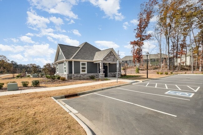 Building Photo - 3234 Lilac Grove Dr