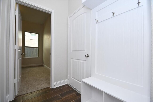 Building Photo - 15234 Ashbrook Dove Ln