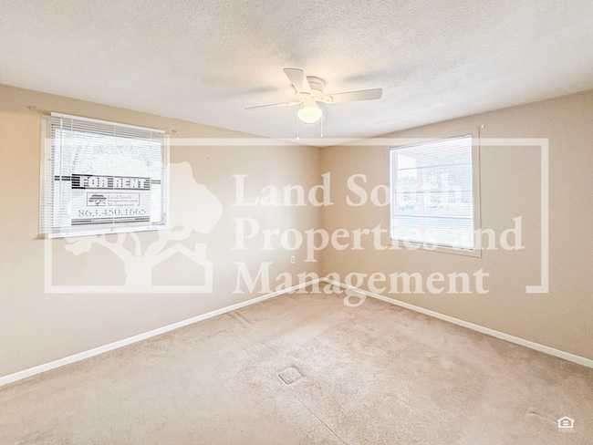 Building Photo - 2126 Smithfield Pl