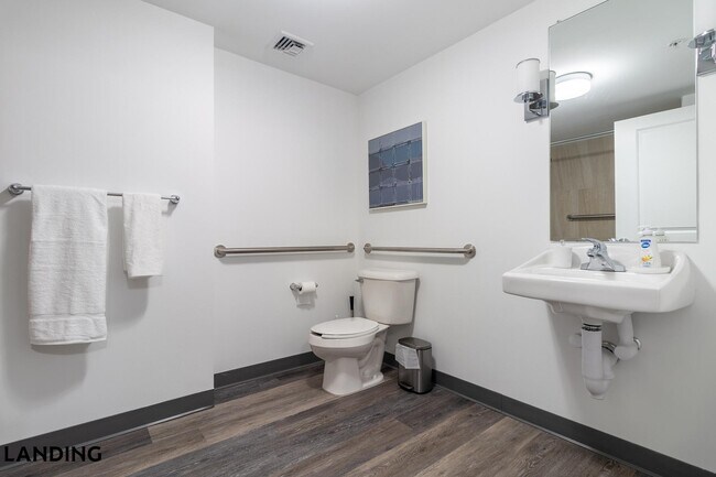 Building Photo - 50 Morgan St N