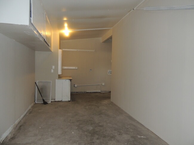 Building Photo - 6552 E 27th Pl