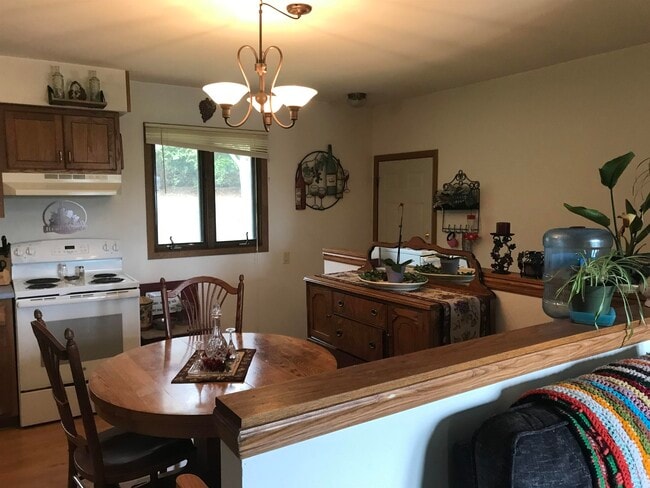 Building Photo - 985 Lum Ave