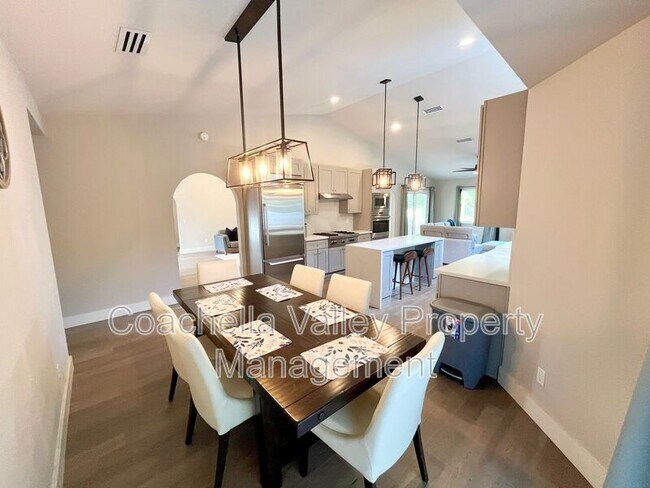 Building Photo - 39866 Newcastle Dr