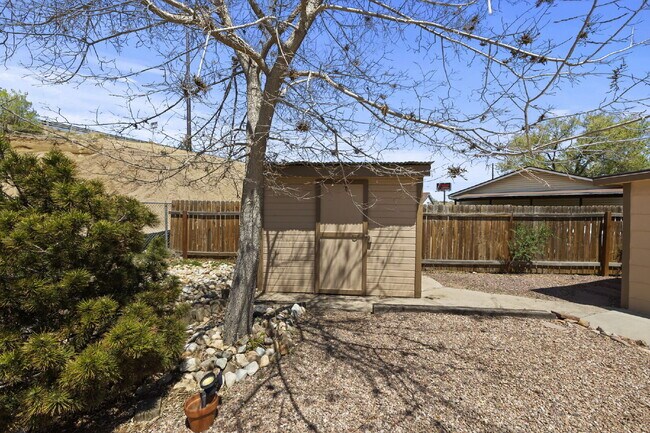 Building Photo - 2650 Willard Dr