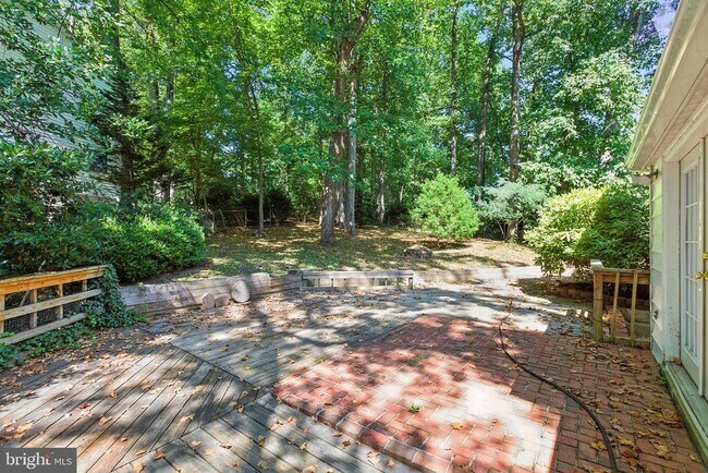 Building Photo - 9104 Hamilton Dr