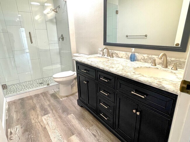 Building Photo - SINGLE STORY!! GATED COMMUNITY!! HIDDEN TR...