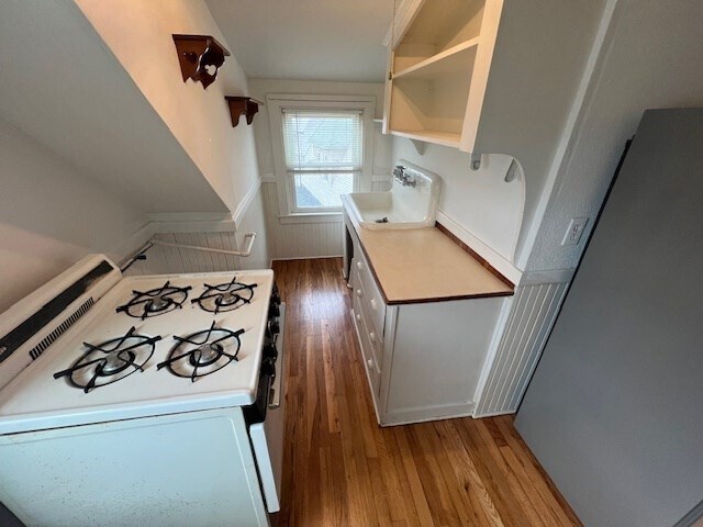 Building Photo - 24 Circuit St