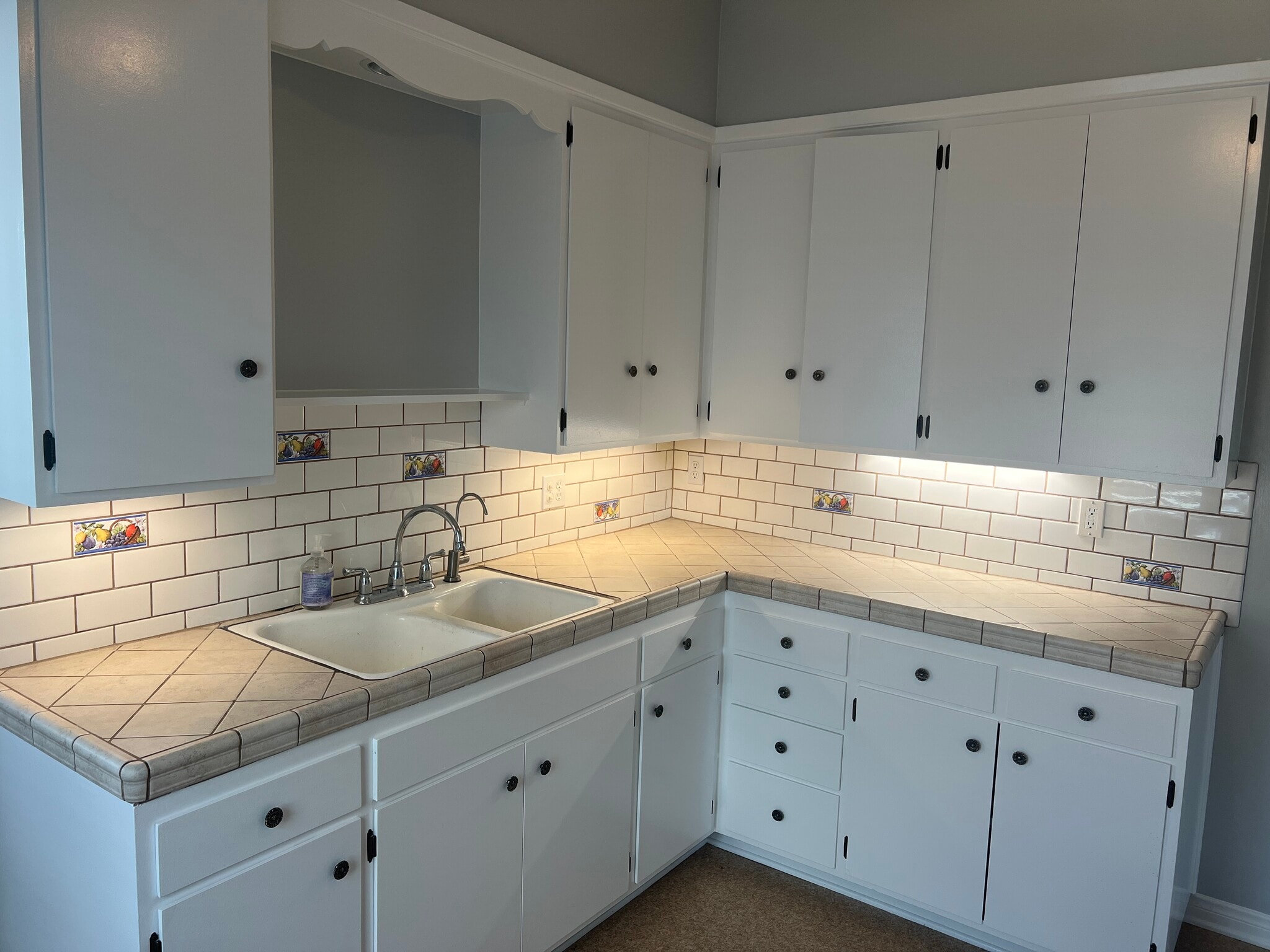 Building Photo - 4190 Lincoln Ave