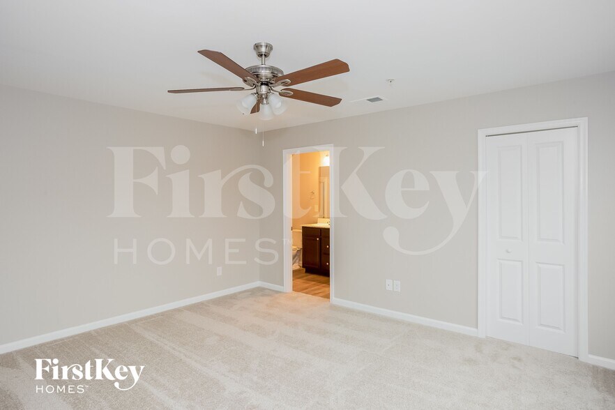 Building Photo - 2397 Willow Pond Ln SE