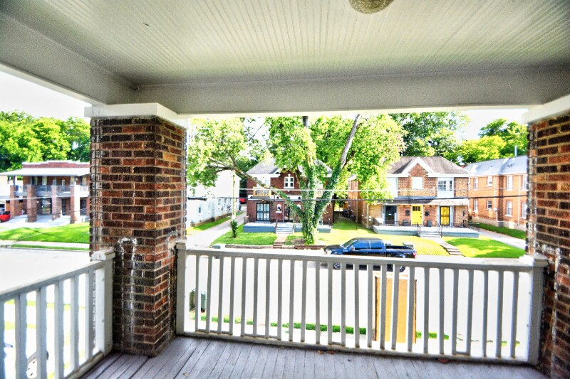 Building Photo - 2384 Forest Ave