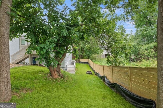 Building Photo - 636 Francis Pl NW