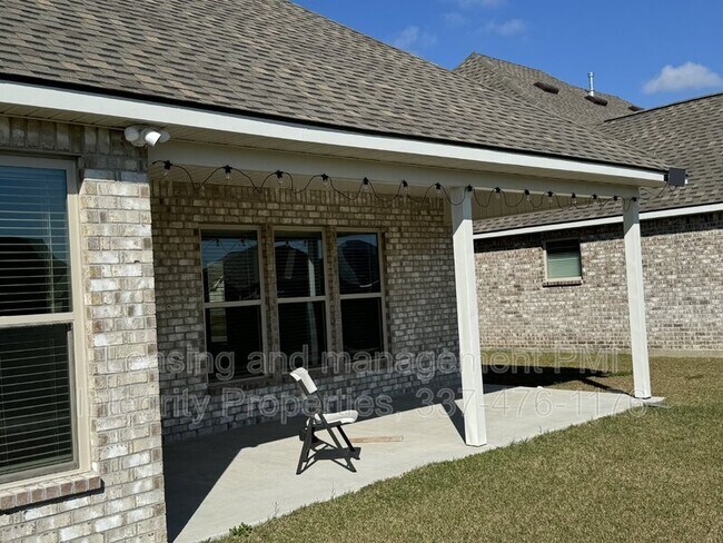 Building Photo - 117 Preston Rose Ln