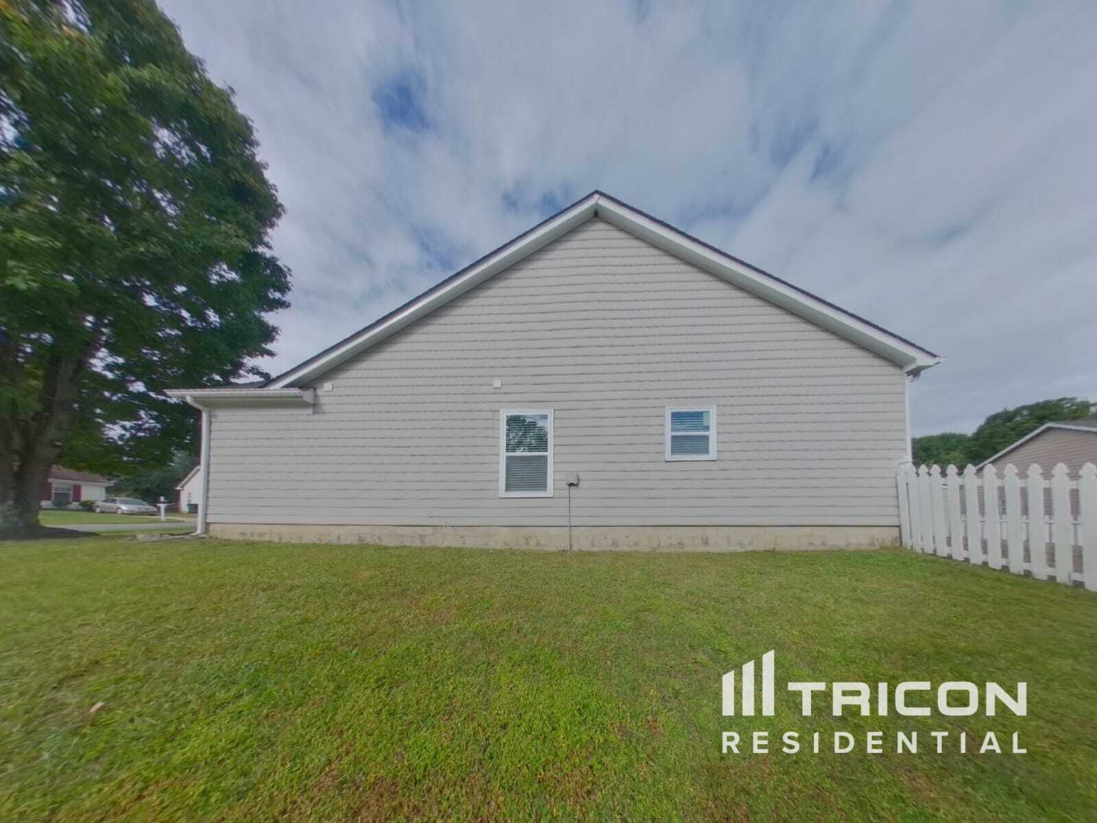 Building Photo - 1707 Gordon Walters Dr