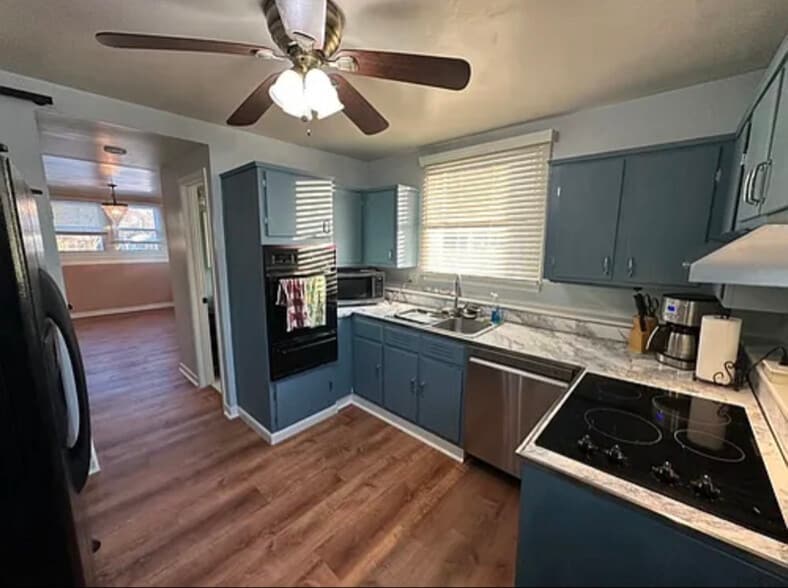 Building Photo - 515 Barrymore Dr