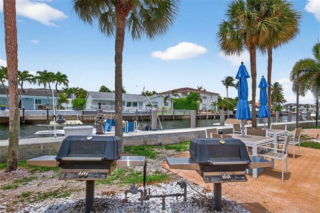 Building Photo - 800 Jeffery St