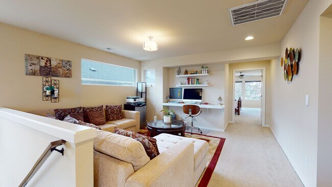 Building Photo - Auburn Lakeland Hills area/Lakeview Community- 4 bedroom 2.5 bathroom with AC - Available May 5th!