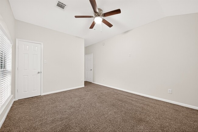 Building Photo - 22303 Naple Hollow Ln