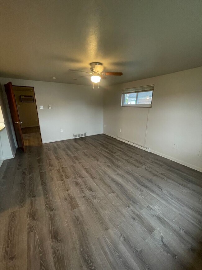 Building Photo - 7th Avenue Duplex