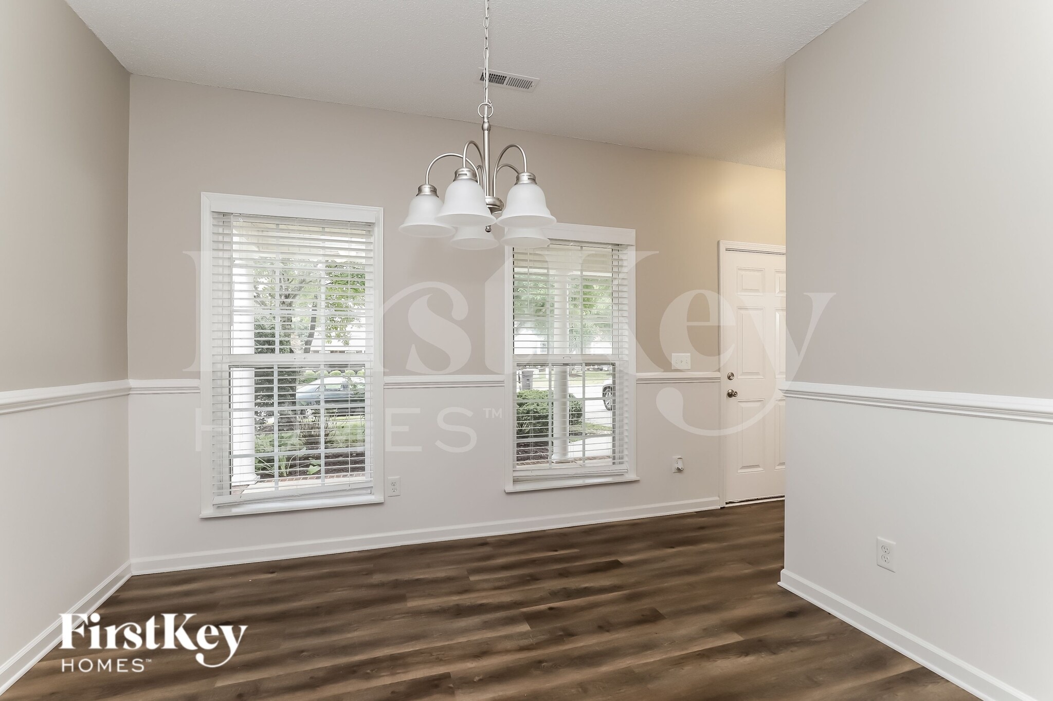 Building Photo - 3740 Cottesmore Dr
