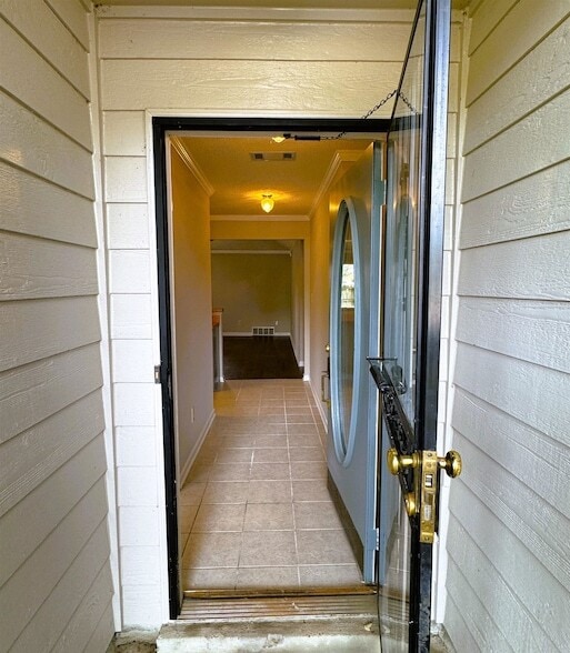 Building Photo - 2271 Lake Springs Ln