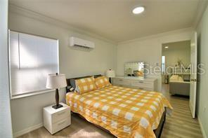 Building Photo - 2405 Roslyn Ln