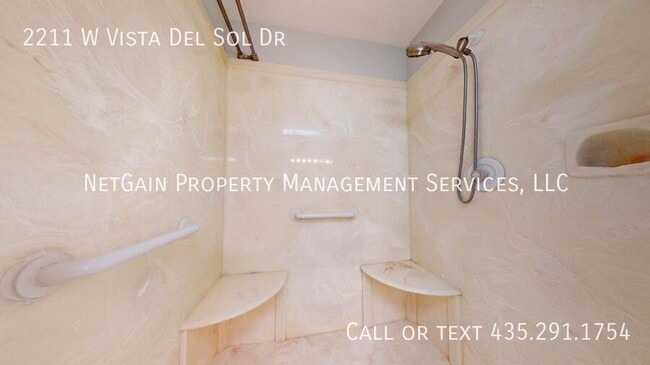 Building Photo - 2211 W Vista Del Sol Dr