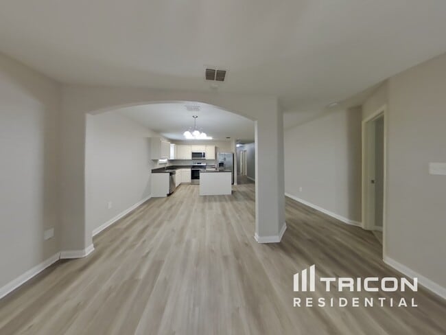 Building Photo - 11443 Coral Canyon