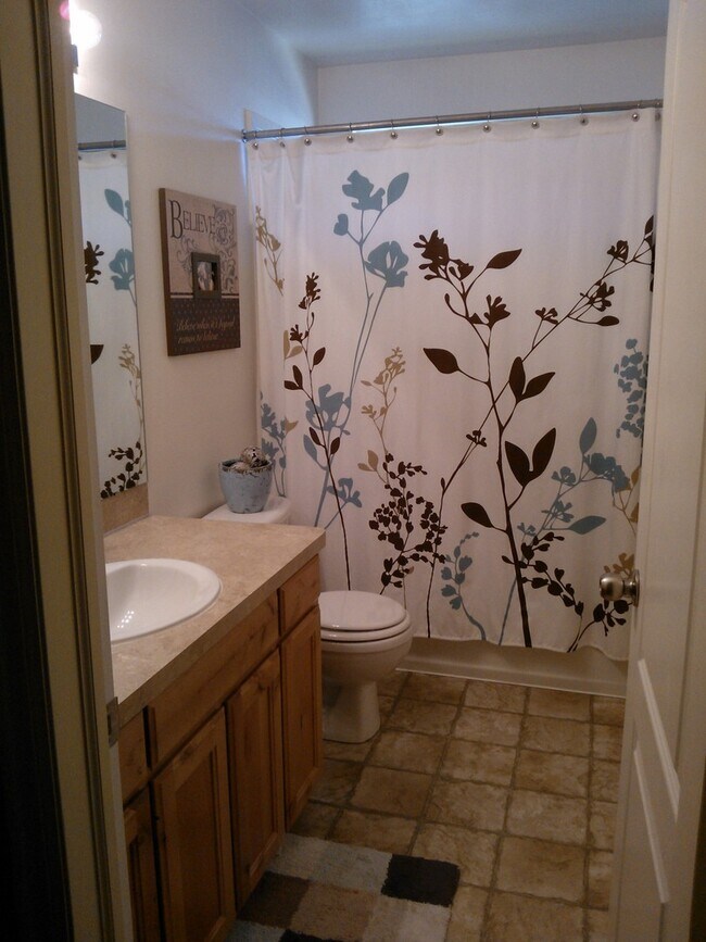 Building Photo - Beautiful  Home in Clinton for Rent