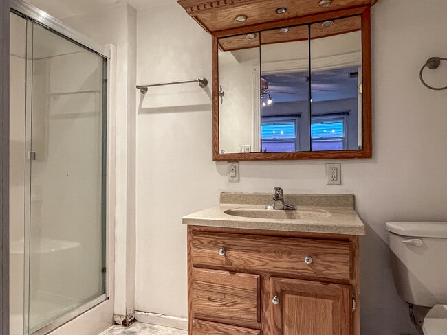 Building Photo - 1411 West Ave