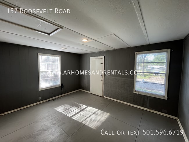 Building Photo - 157 Roosevelt Rd