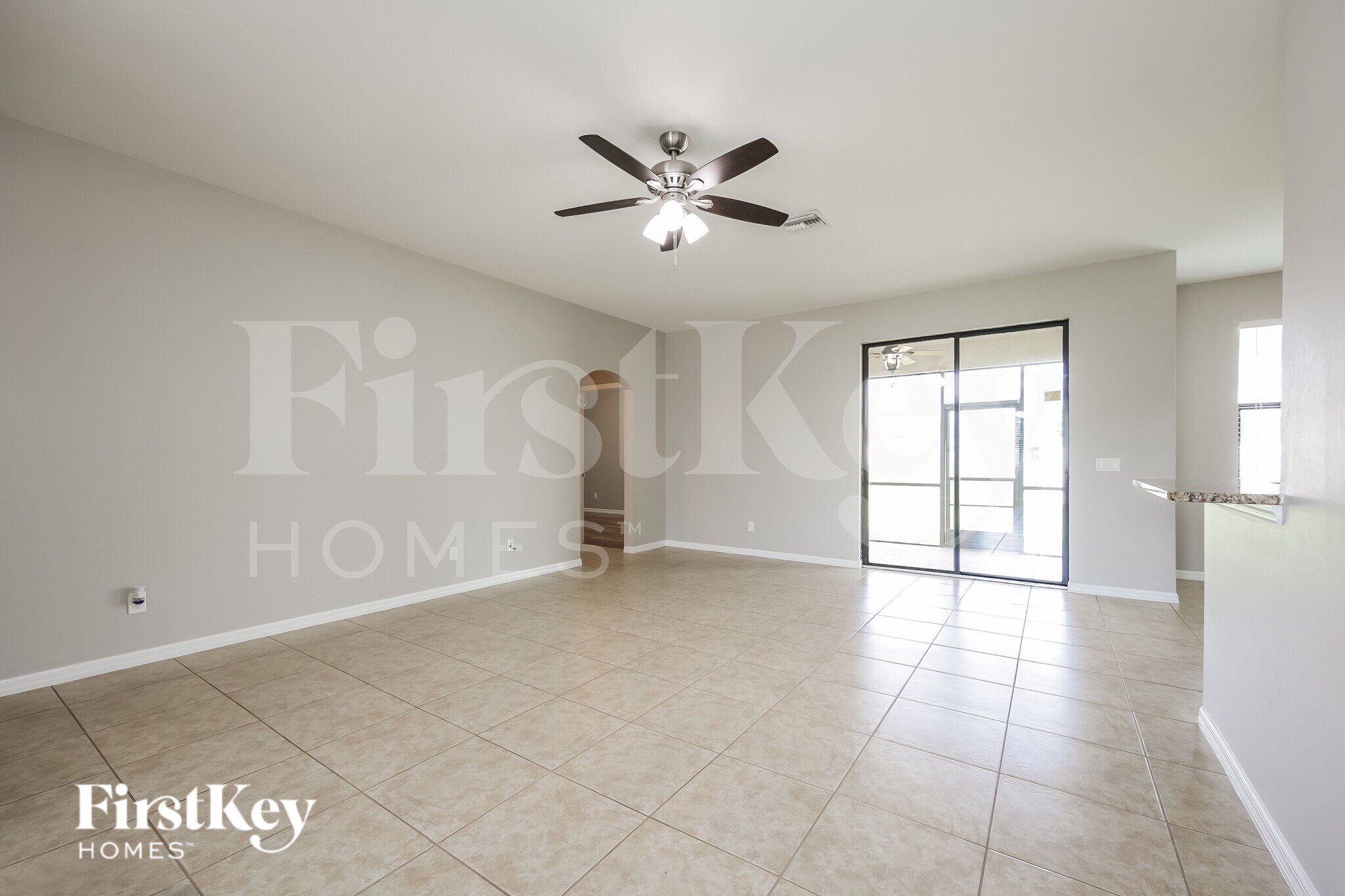 Building Photo - 2220 SW 3rd Ave