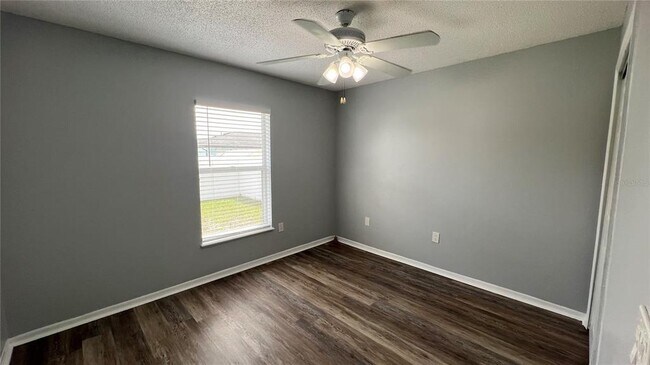 Building Photo - 485 Martigues Dr