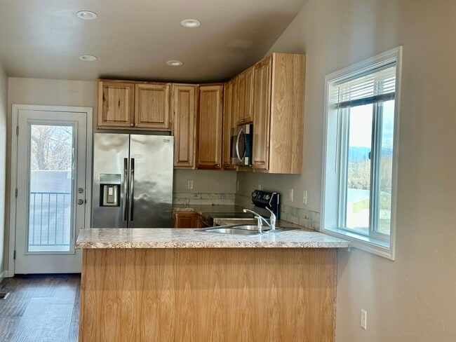 Building Photo - 1 Month FREE! Newer 3BD/2BA w/ Garage, Fenced Yard & A/C