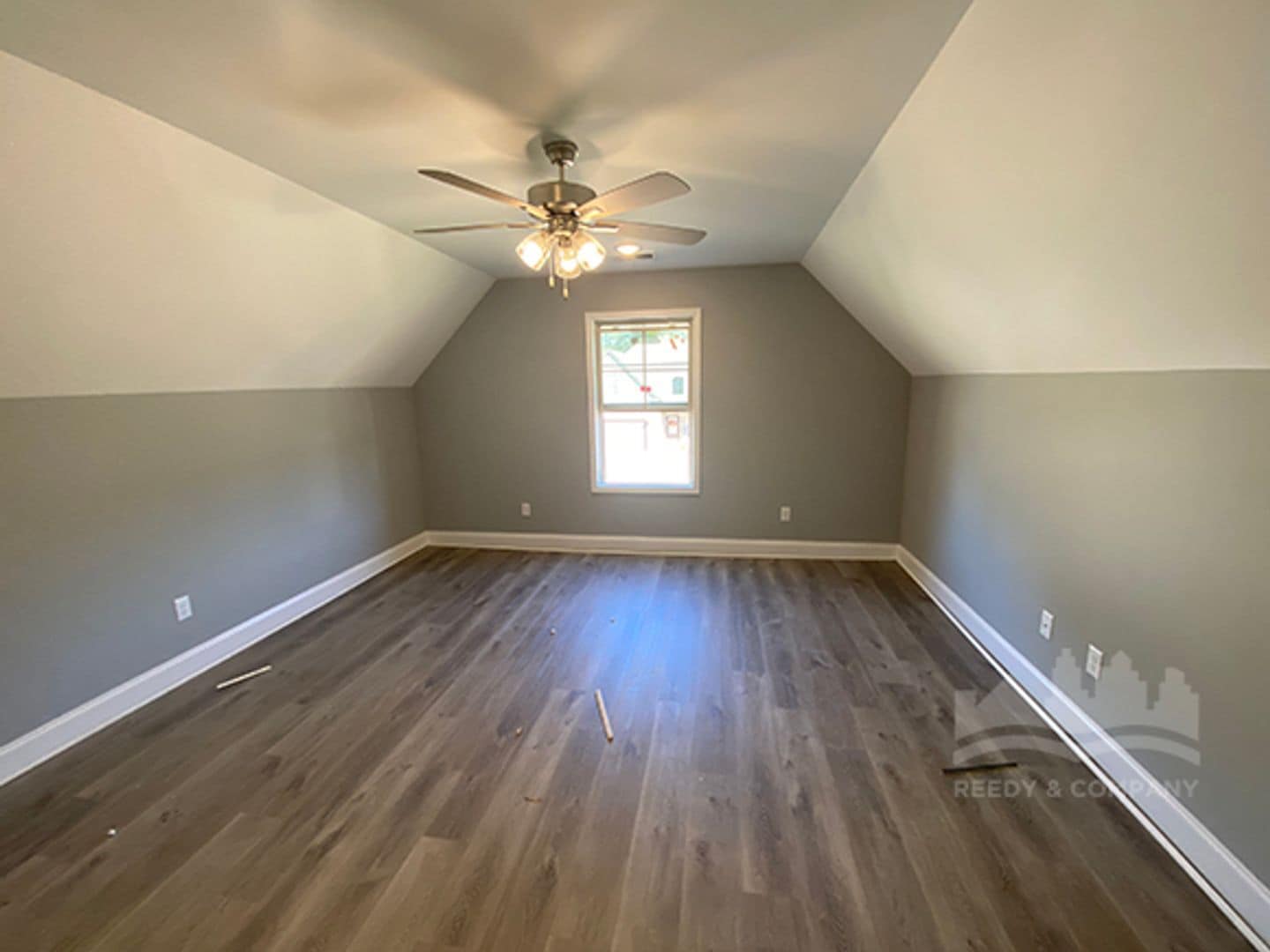 Building Photo - 10007 Messana St