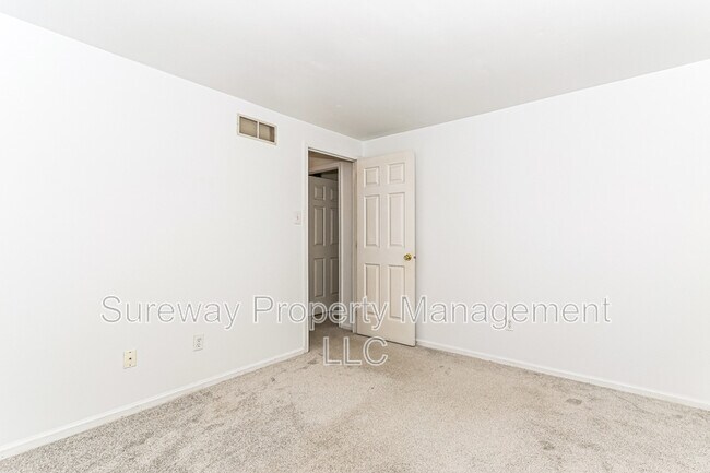 Building Photo - 329 Catch Penny Ln