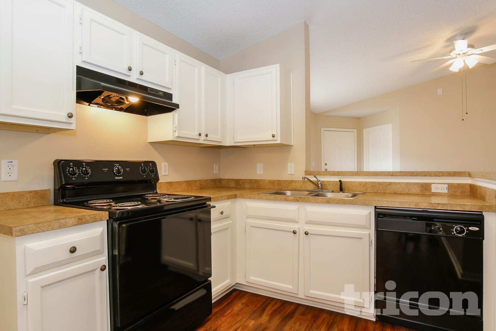 Building Photo - 3206 Boynton Dr