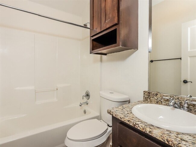 Building Photo - 1501 Tahoe Ln