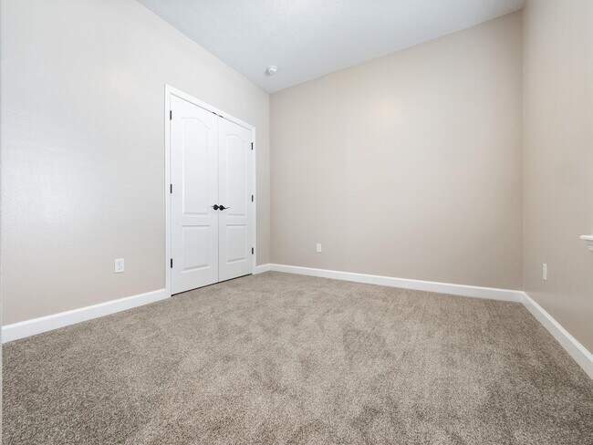 Building Photo - 1442 Resolute St