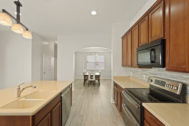 Building Photo - Come Home Smiling to This Beautiful 3-Bed, 3-Bath in Port Wentworth!