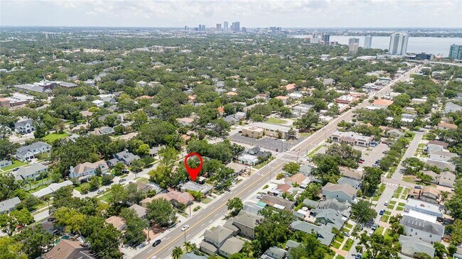 Building Photo - 3611 W Bay to Bay Blvd