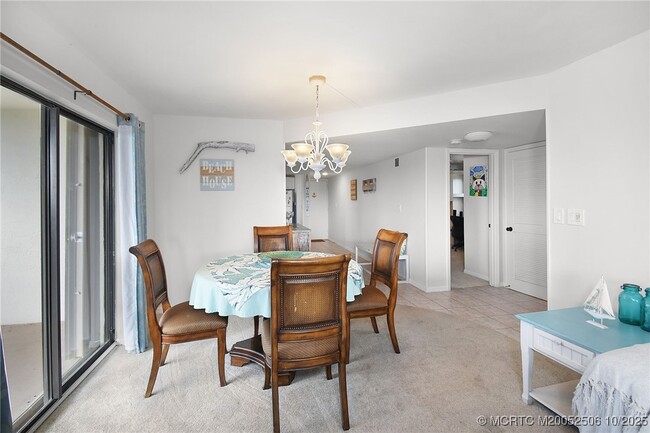 Building Photo - 10044 S Ocean Dr