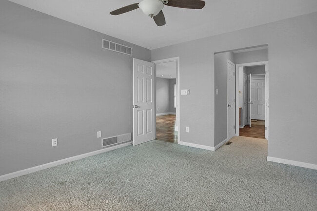 Building Photo - 9 Lenox Ct