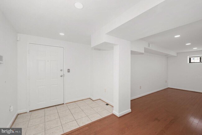 Building Photo - 1321 Fairmont St NW
