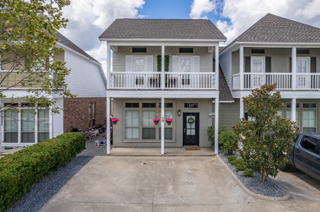 Building Photo - 120 Jax Sq