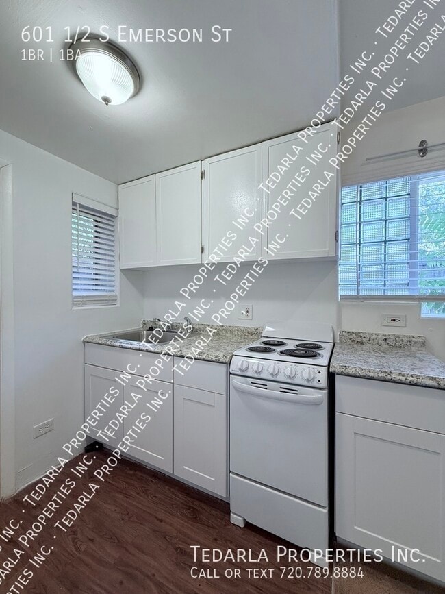 Building Photo - 601 1/2 S Emerson St-